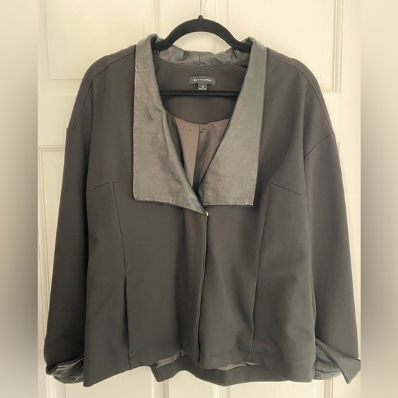 H by Halston Jackets & Blazers - H by Halston Black Leather Trim Zip Jacket with Pockets‎ Size 10 D